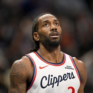 星空体育-今天没手感！伦纳德上半场8中3&amp;三分3中0仅得8分3板