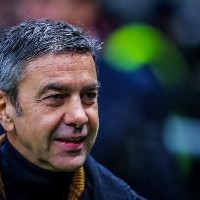 星空体育官方入口-科斯塔库塔：本赛季最好的比赛之一，新阵型减轻了特奥的防守任务