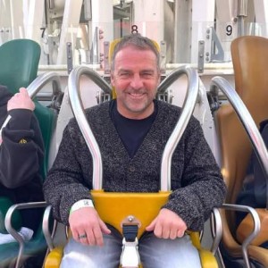 星空体育官网-放松一下，弗里克到巴塞罗那蒂比达博游乐场玩跳楼机