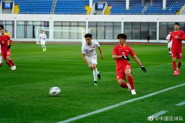 1642680047211074782.jpg 00244AjRgy1gykaz5ldipj61900u04bq02.jpg